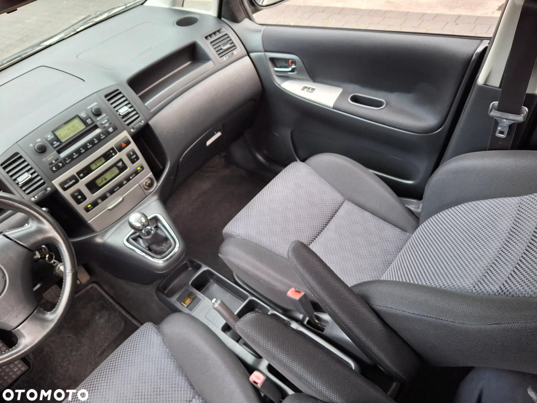 Toyota Corolla Verso 2.0 D-4D Sol - 15