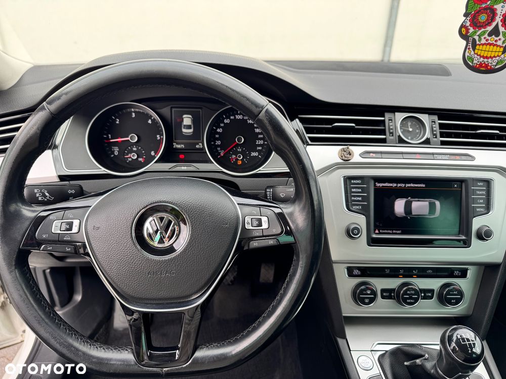 Volkswagen Passat 2.0 TDI BMT Comfortline - 17