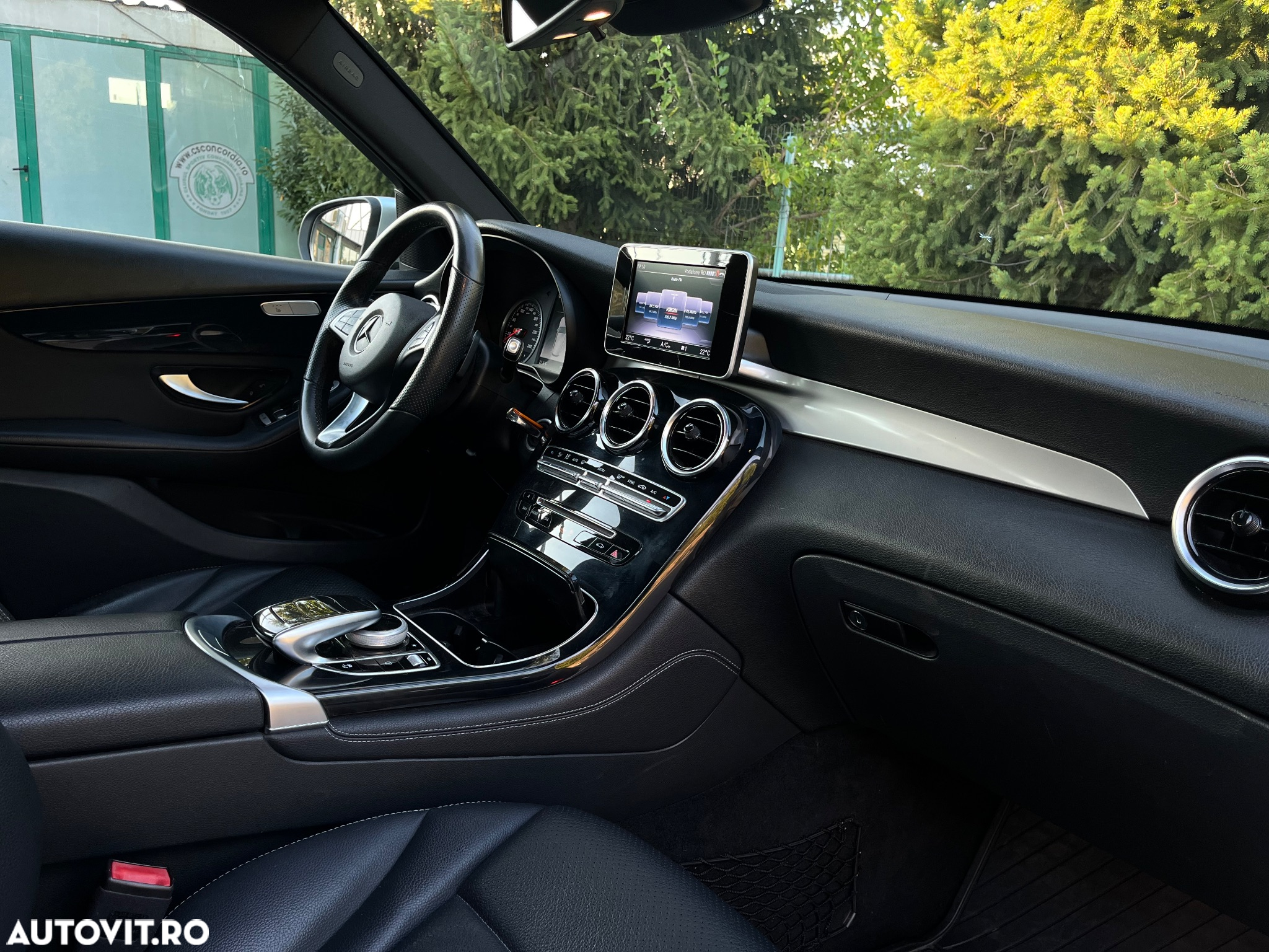 Mercedes-Benz GLC 220 d 4MATIC - 12