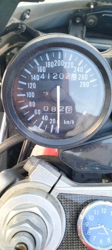 Suzuki GSX-R - 4