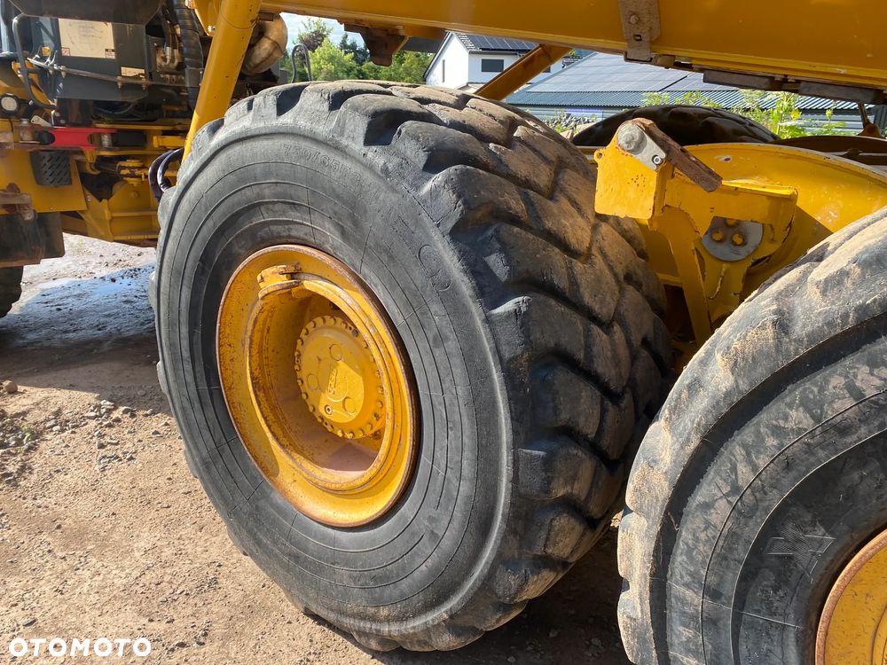 Bell B30E, TYLKO 4770 MTH, Z NIEMIEC, TYLNA KLAPA, SZEROKIE KOŁA MICHELIN, PIĘKNY STAN - 18