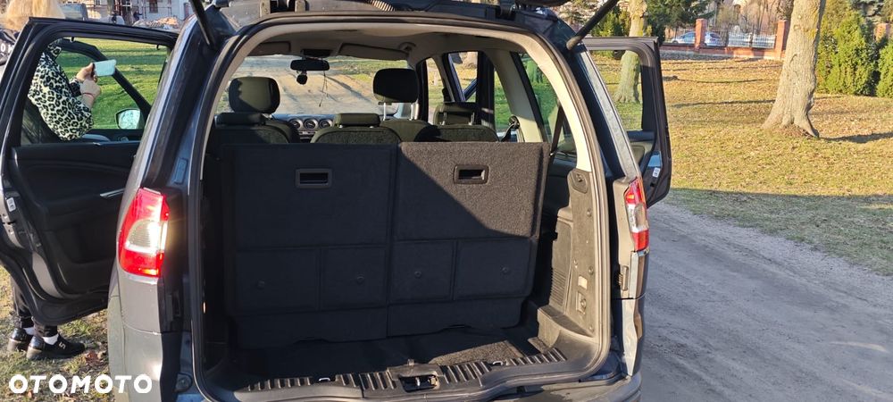 Ford Galaxy 2.0 TDCi Ghia - 7