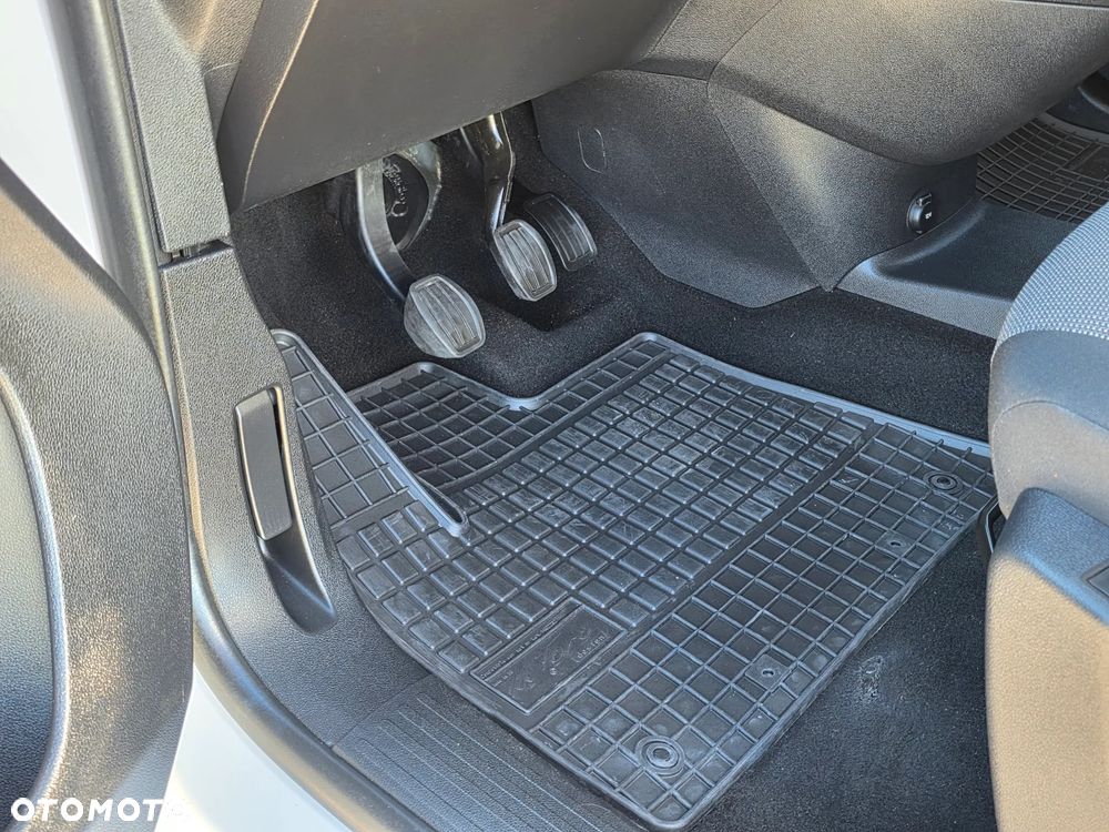 Opel Combo XL IntelliGrip - 23
