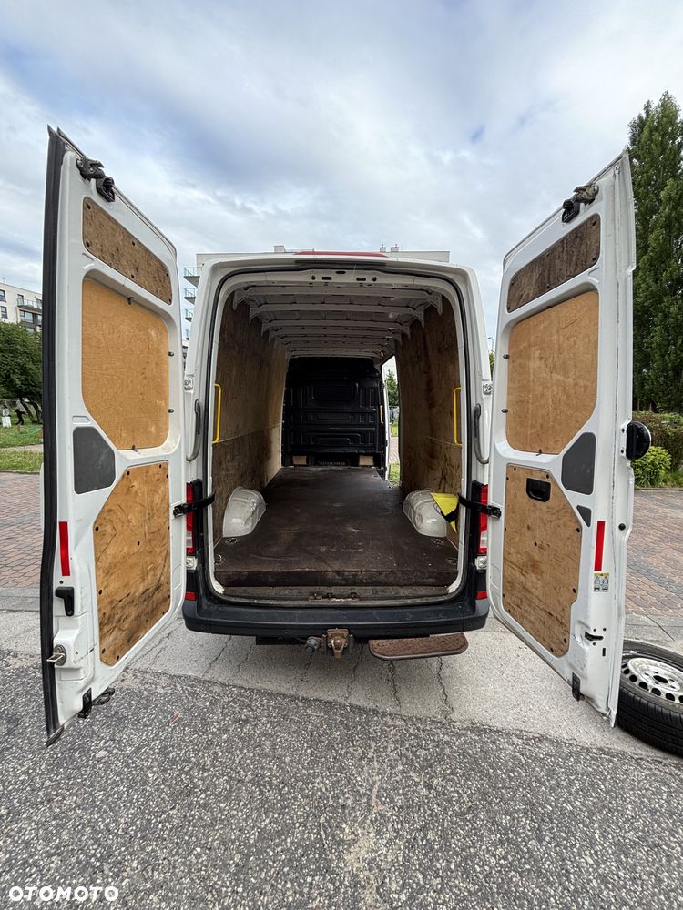 Volkswagen Crafter - 13