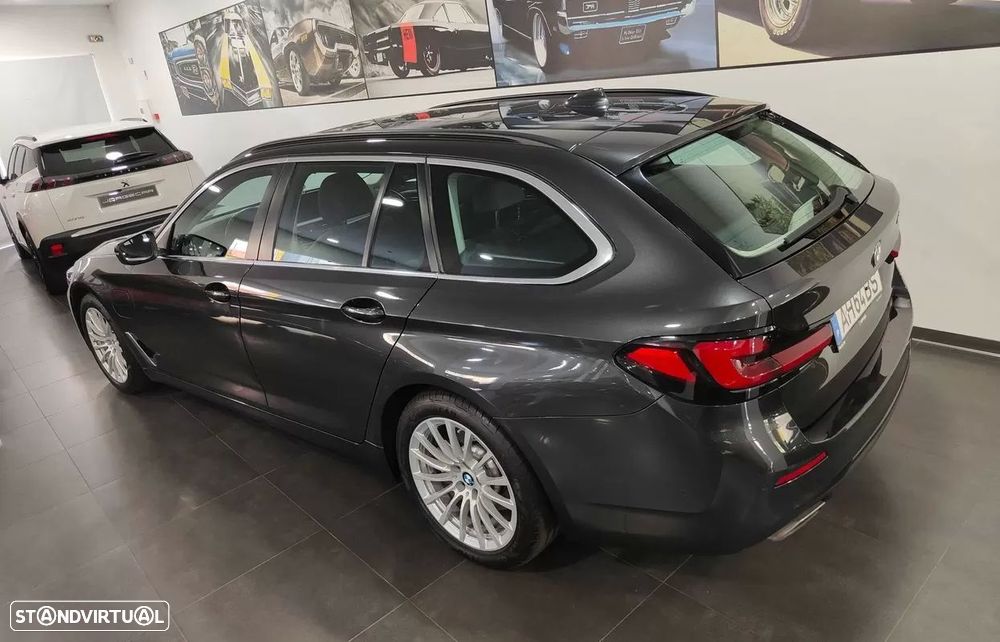 BMW 520 e Line Luxury - 24