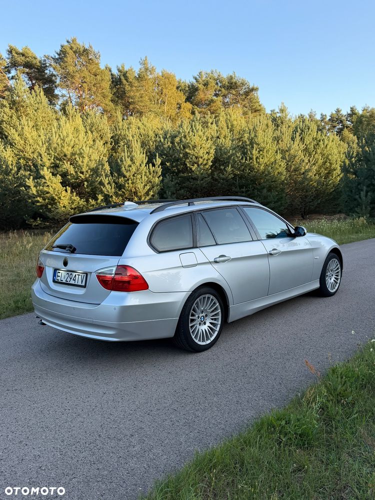 BMW Seria 3 318d - 5