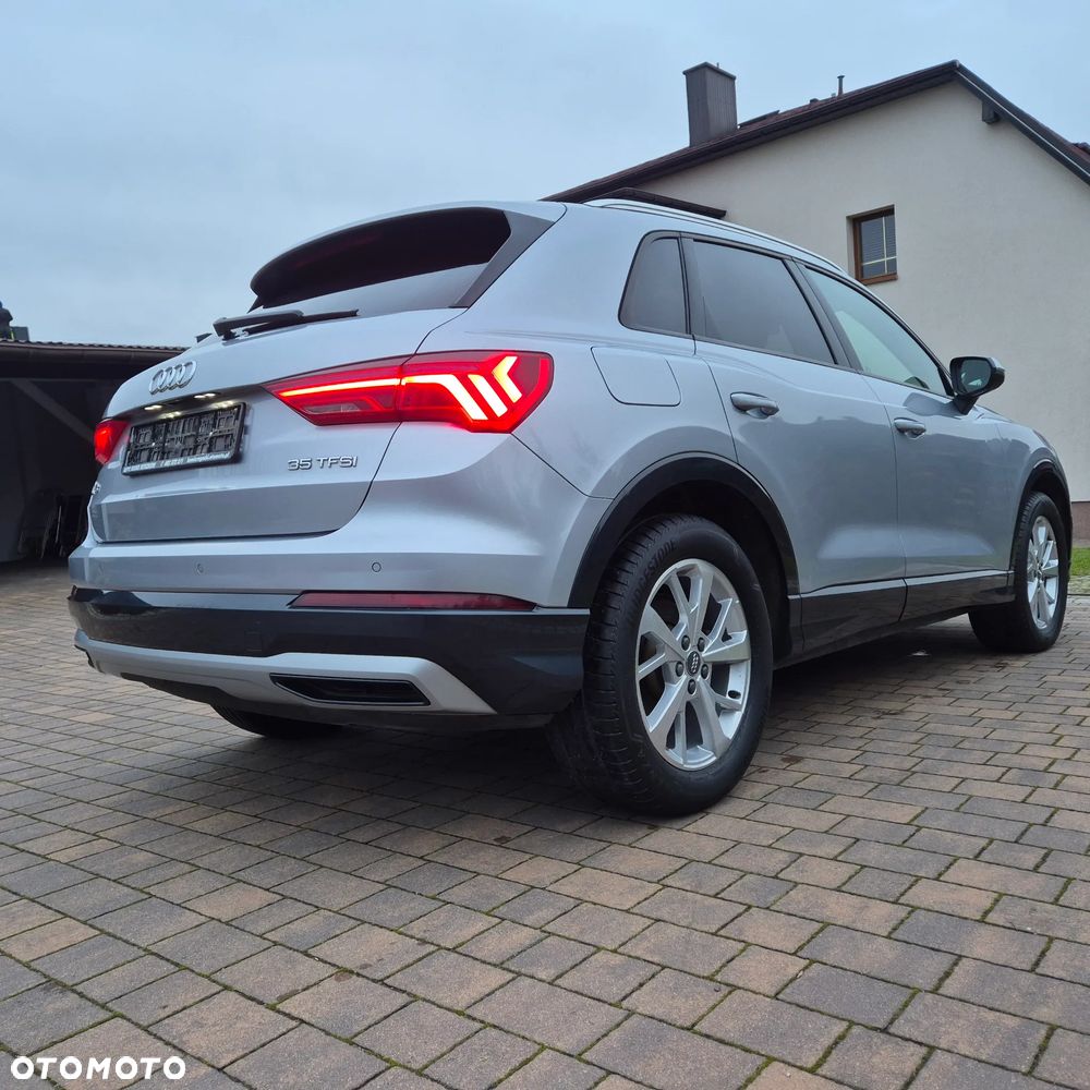 Audi Q3 35 TFSI S line - 22