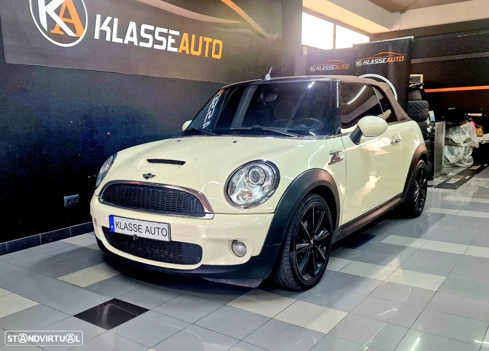 MINI Cabrio Cooper S - 8