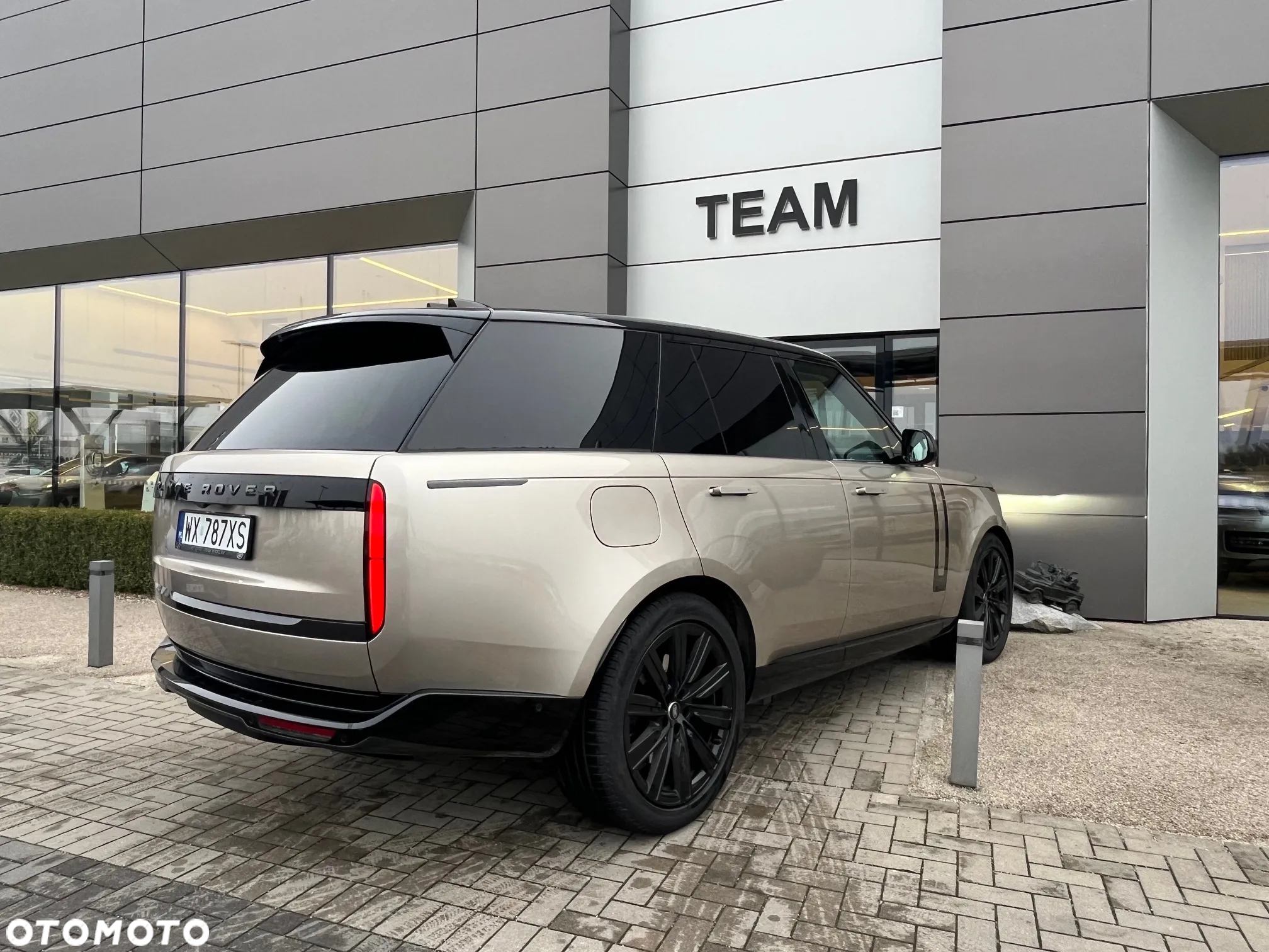 Land Rover Range Rover - 12