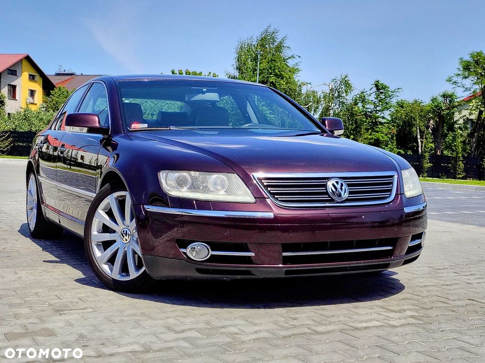 Volkswagen Phaeton - 1