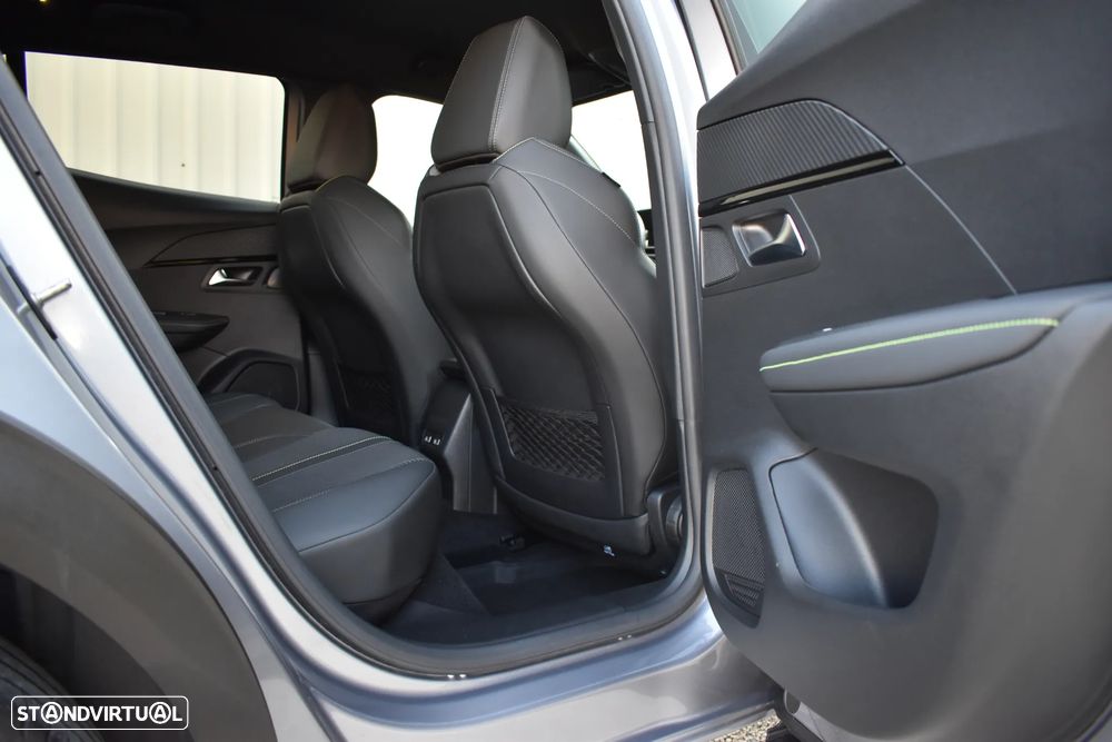 Peugeot 2008 1.2 PureTech GT Line - 17