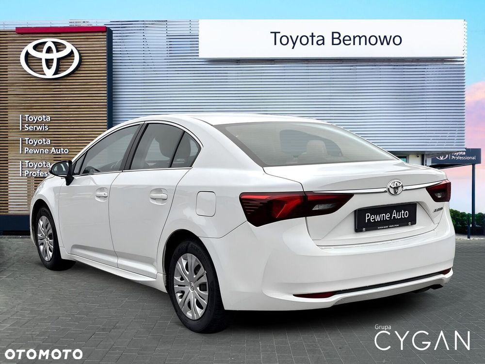 Toyota Avensis 1.8 Active - 9