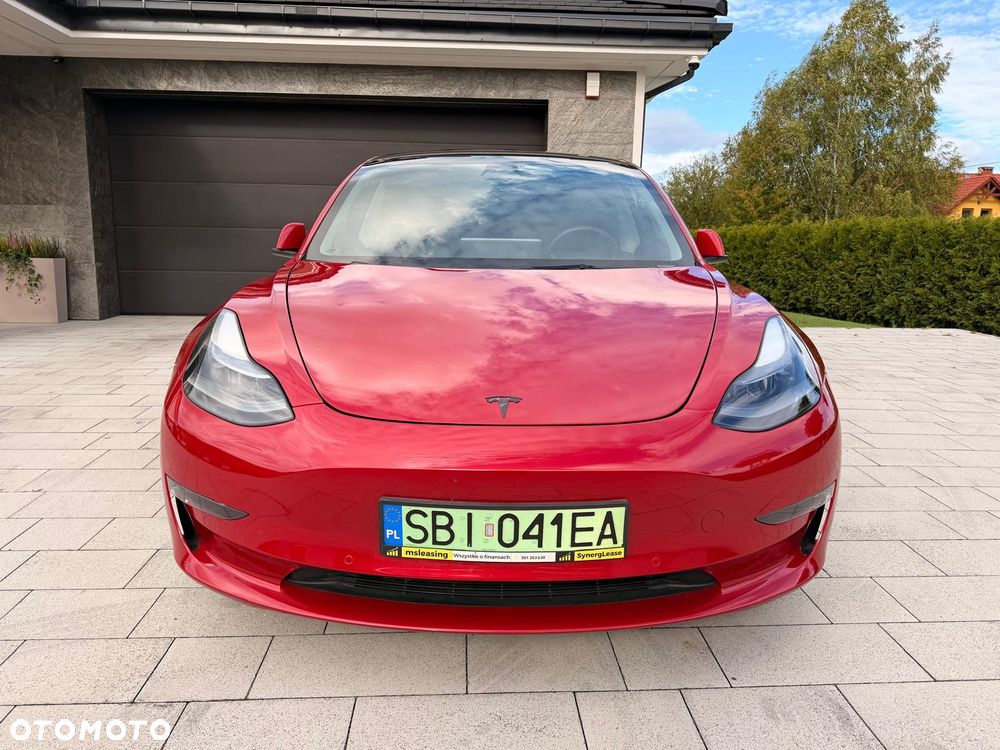 Tesla Model 3 - 3