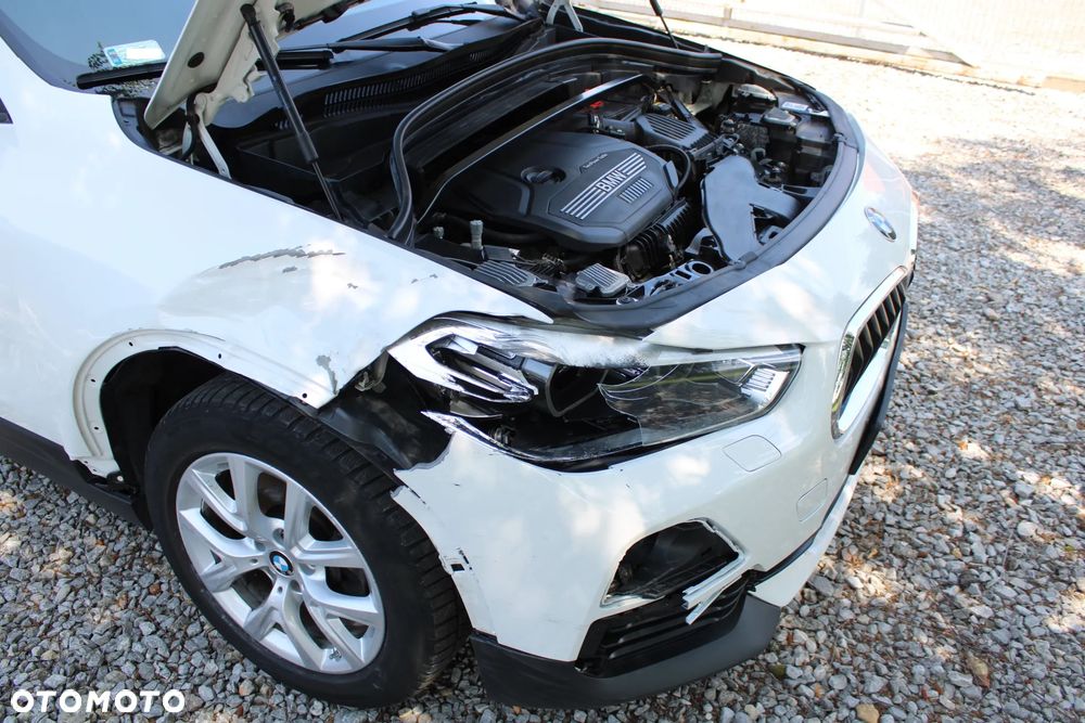 BMW X2 sDrive18i - 13