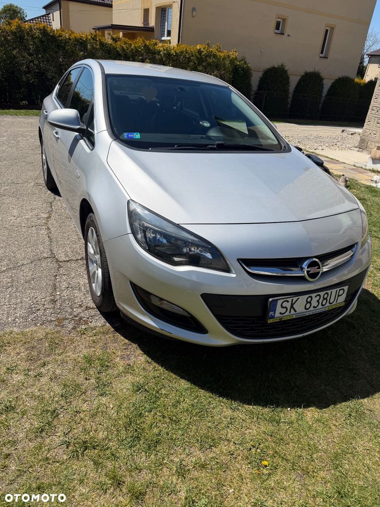 Opel Astra 1.4 T Active - 2