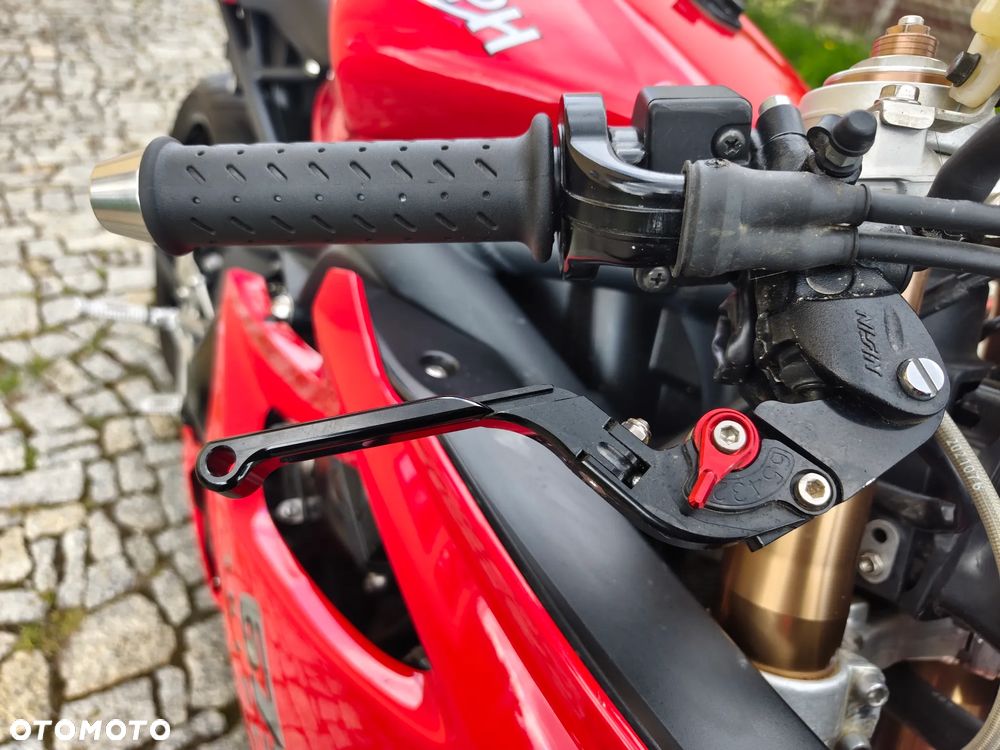 Triumph Daytona - 15