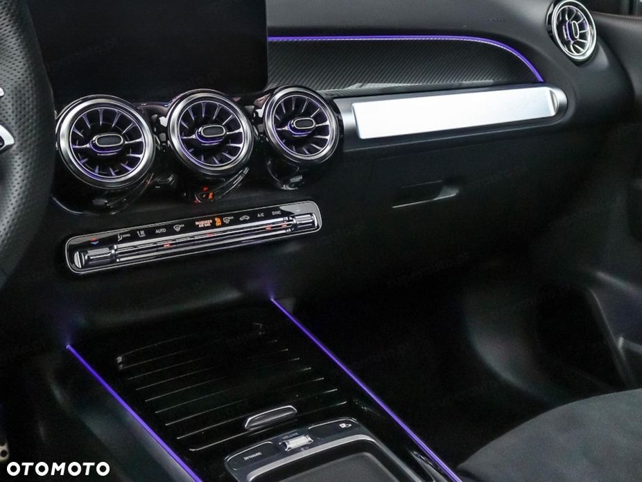 Mercedes-Benz GLB 200 d AMG Line 8G-DCT - 7