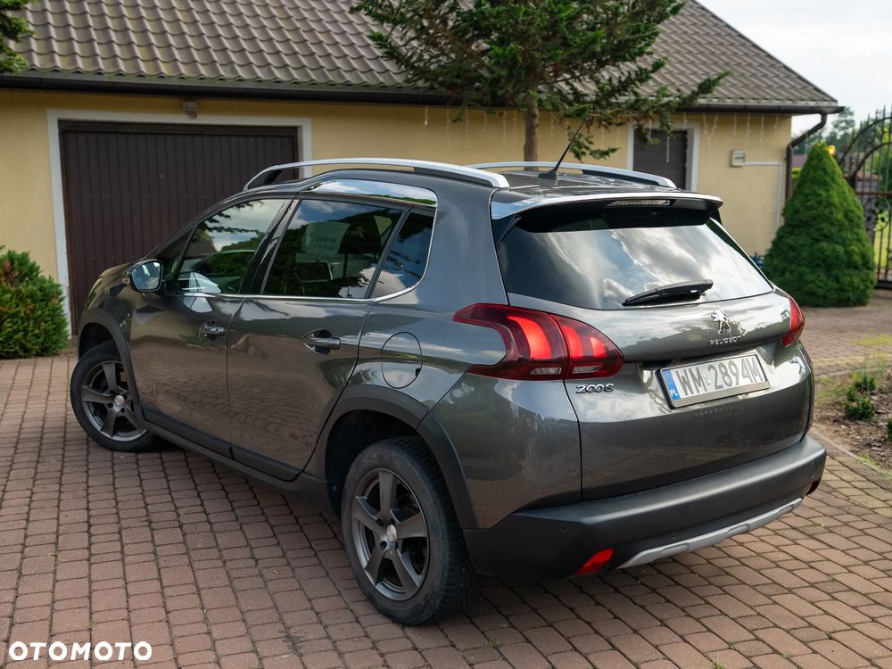 Peugeot 2008 1.2 Pure Tech Allure S&S EAT6 - 3