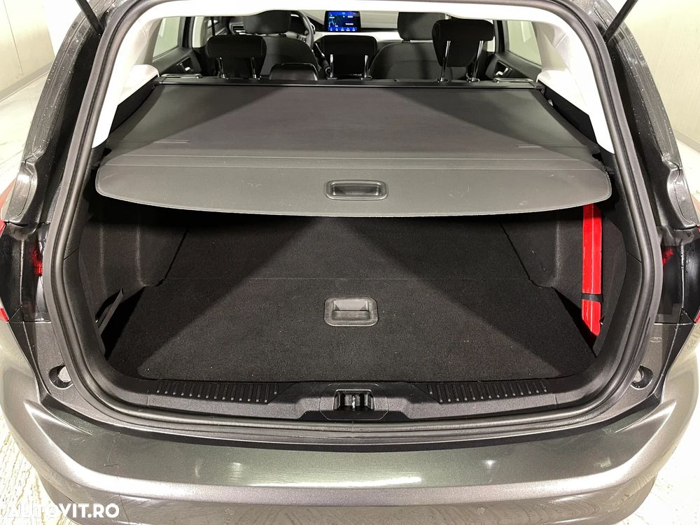 Ford Focus 1.5 EcoBlue Connected - 13