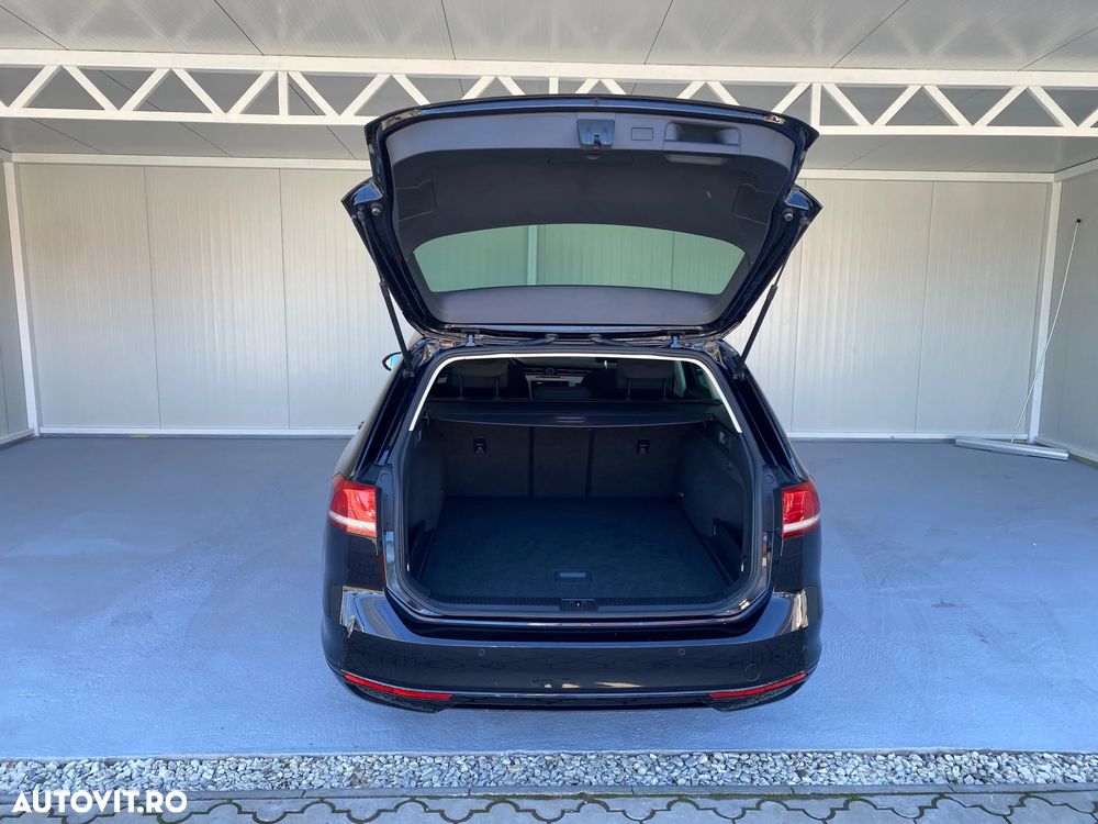 Volkswagen Passat - 11