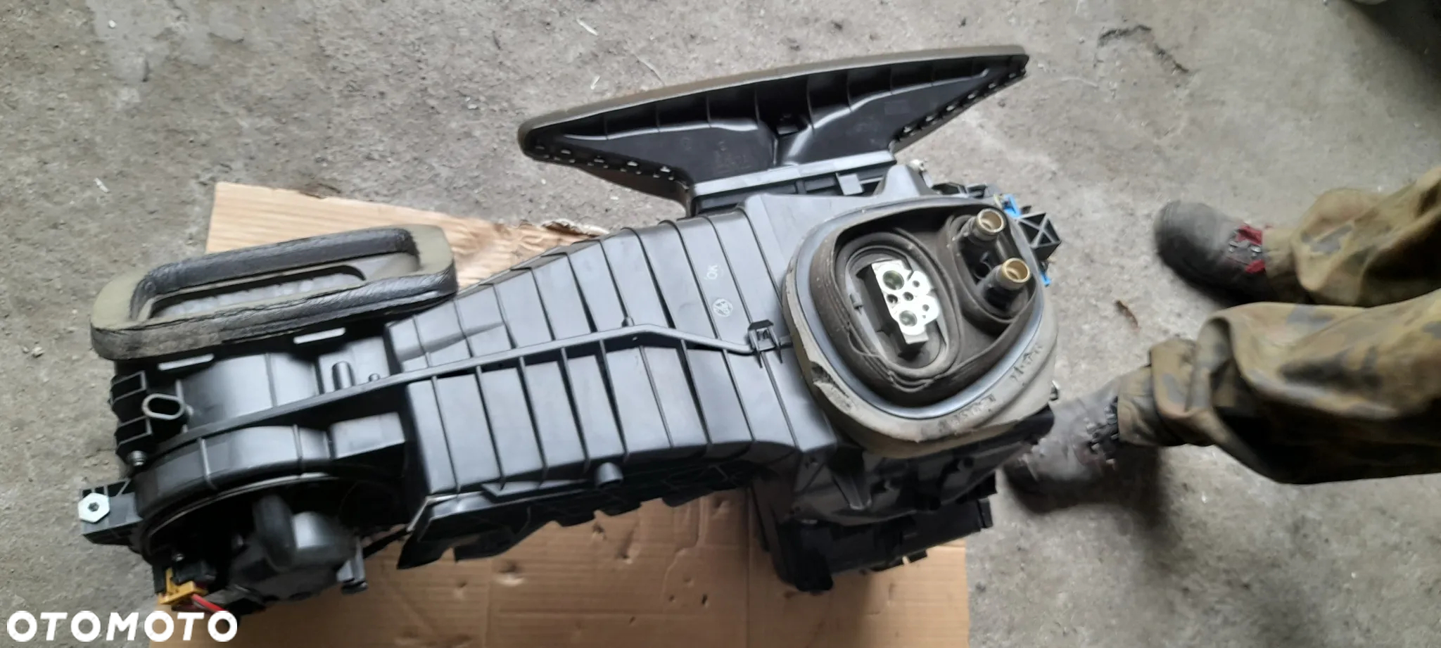 ZWROTNICA PIASTA PRAWA VW PASSAT B6 - 11