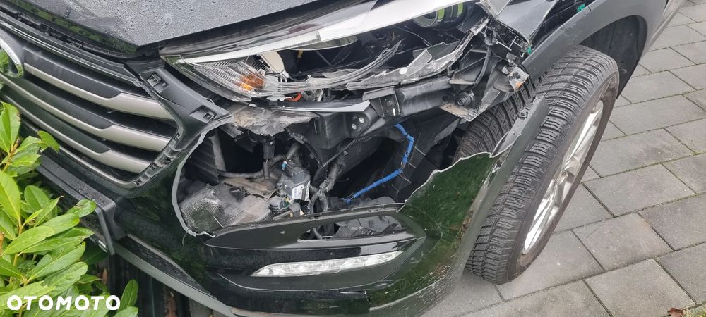 Hyundai Tucson 1.6 GDI BlueDrive Style 2WD - 11