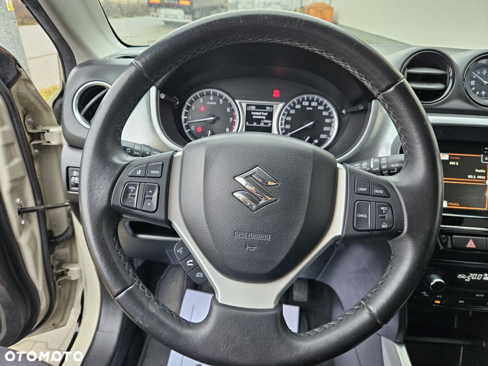 Suzuki Vitara 1.6 Premium 2WD - 27
