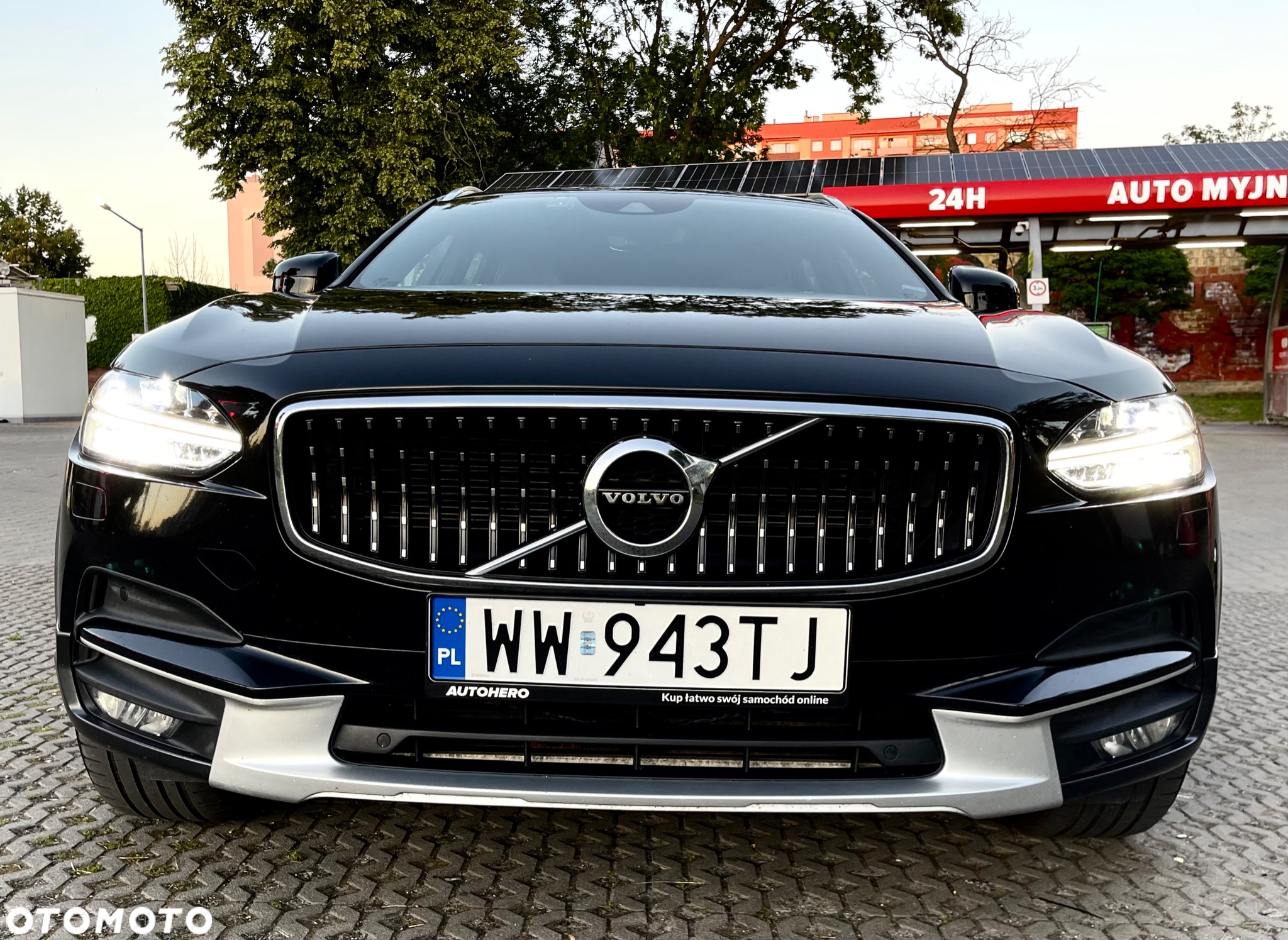 Volvo V90 Cross Country D5 AWD Geartronic Pro - 2
