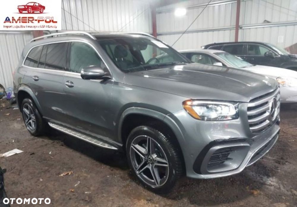 Mercedes-Benz GLS - 1