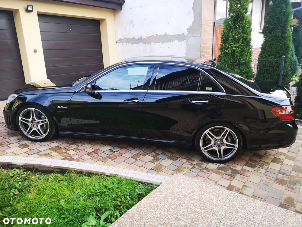 Mercedes-Benz Klasa E 63 AMG AMG Speedshift 7G-MCT - 3