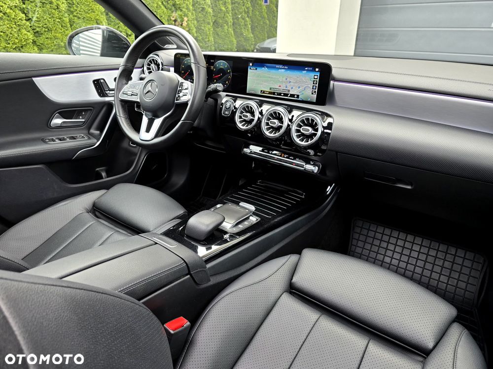Mercedes-Benz CLA 220 AMG Line 7G-DCT - 18