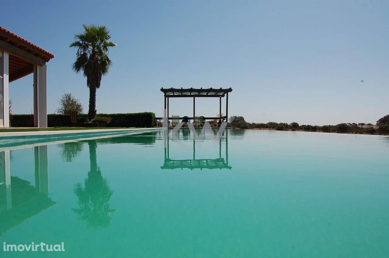 Quinta 12,6 ha, Moradia de um piso, Tipologia T2 com Piscina em Caruja - Grande imagem: 2/60