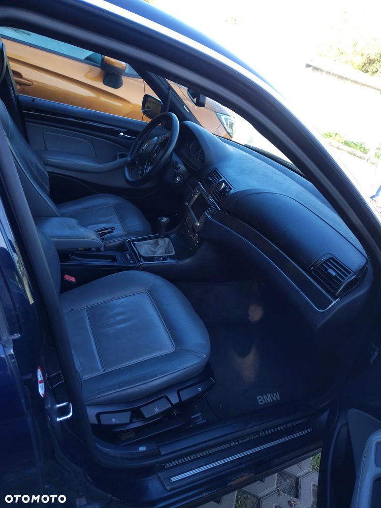 BMW Seria 3 318i - 4