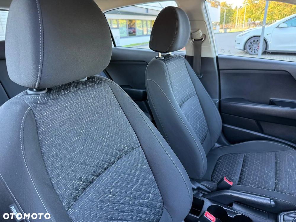 Kia Rio 1.2 M - 22