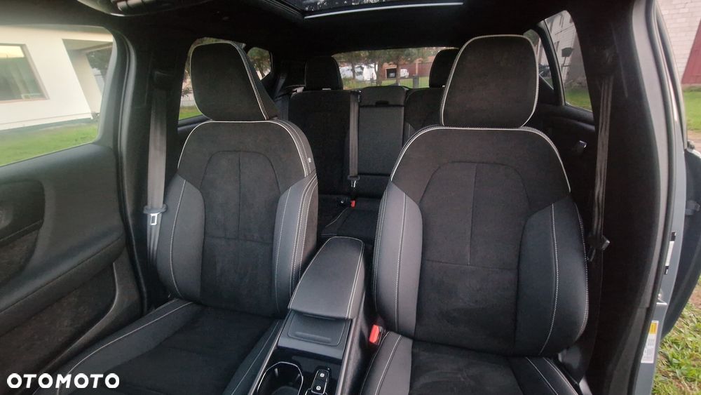 Volvo XC 40 B5 B AWD Ultimate Dark - 13