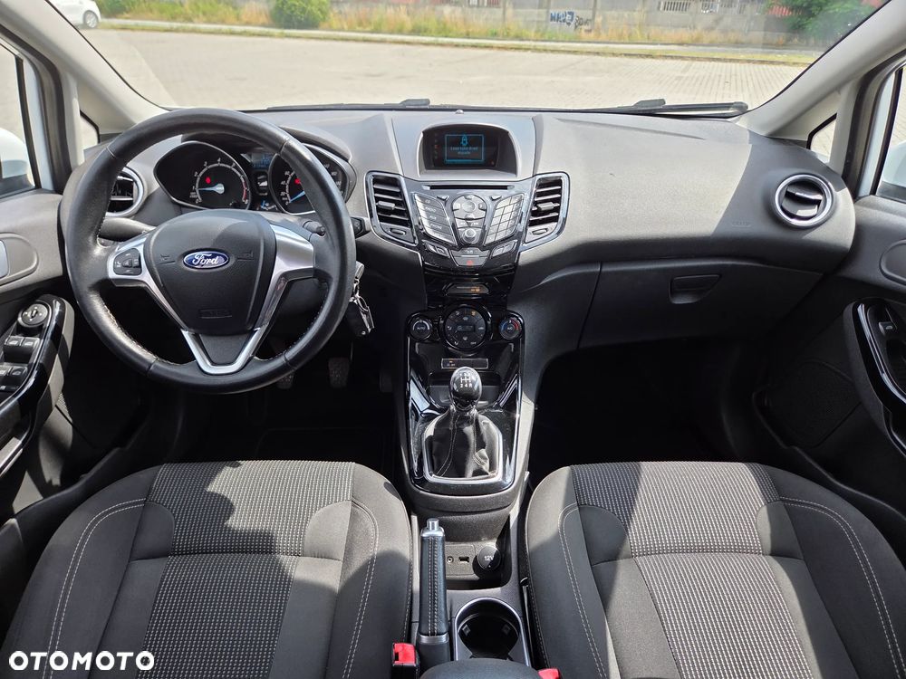 Ford Fiesta 1.0 EcoBoost Titanium - 14