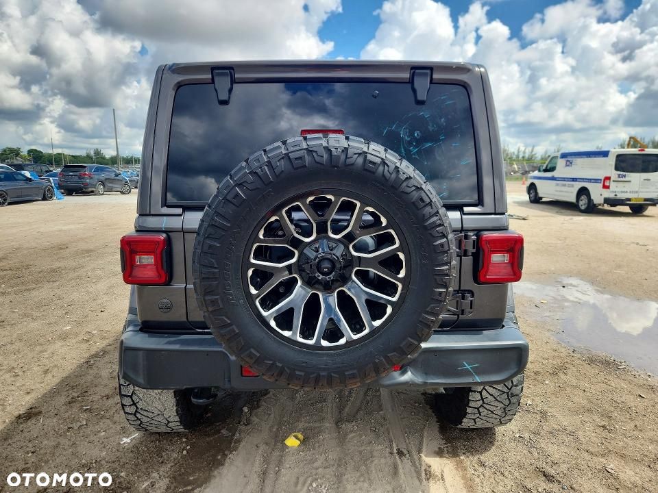 Jeep Wrangler Unlimited 3.6 Automatik Sahara - 8