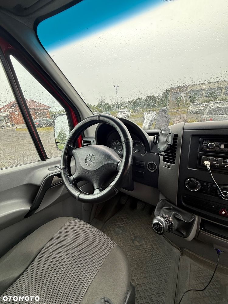 Mercedes-Benz Sprinter - 10