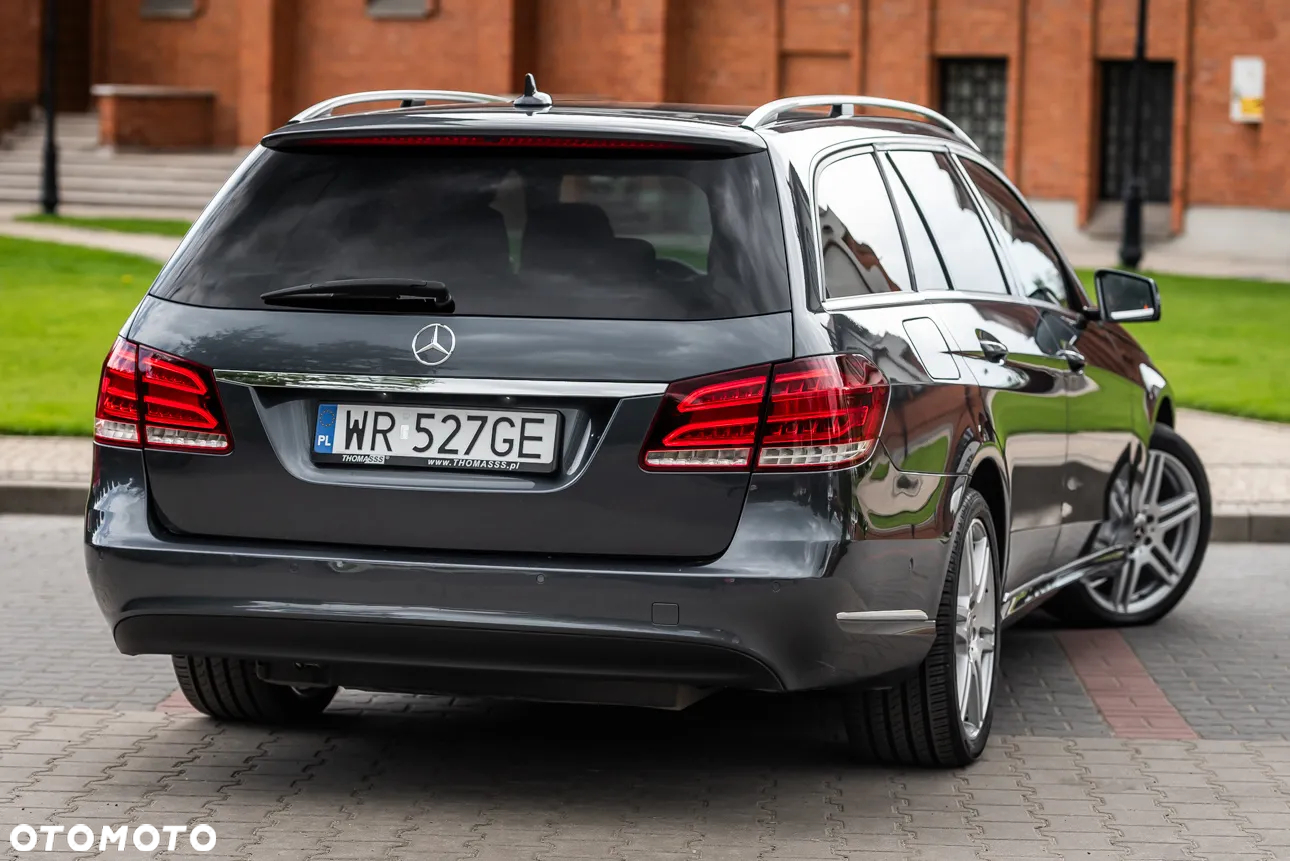 Mercedes-Benz Klasa E 350 BlueTEC 4-Matic Classic - 16
