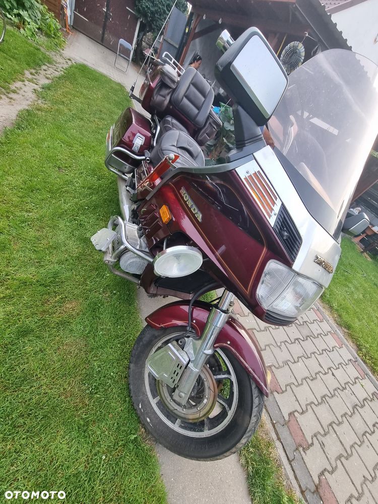 Honda GL - 24