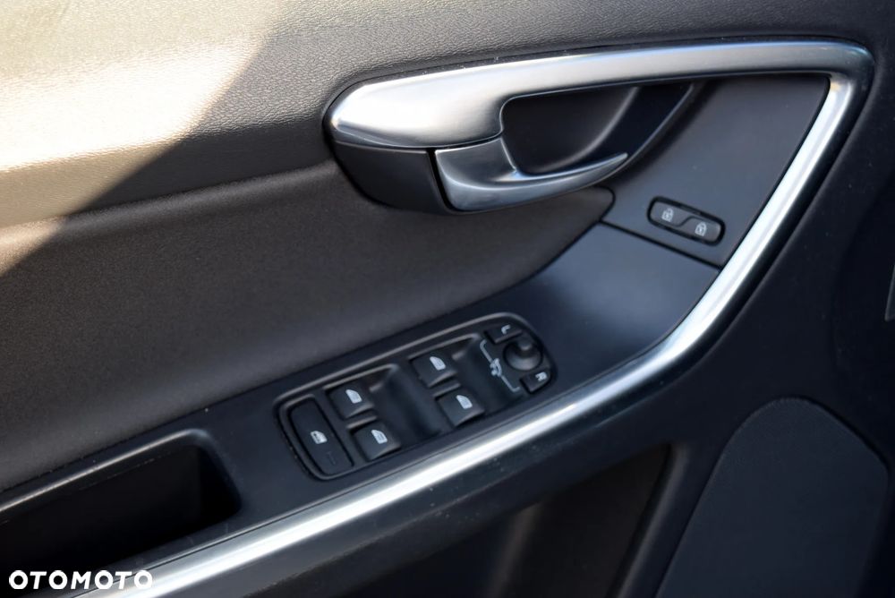 Volvo XC 60 D4 Drive-E Summum - 20