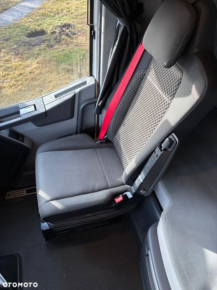 Renault T480 HIGH SLEEPER CAB - 11