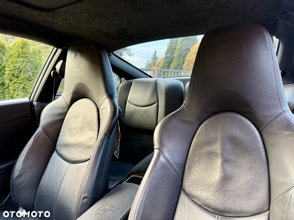 Porsche 911 Carrera S - 16