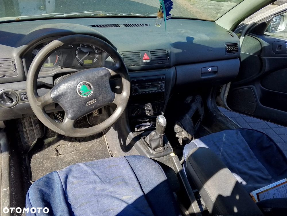 Skoda Octavia I FL (00-10r.) 1.9 TDI 110KM. Silnik ASV Skrzynia EGS lakier 9102 F7T L97A.Cały na części. GWARANCJA !!! Przód Tył Zestaw Komplet Drzwi Klapa Zderzak Błotnik Maska Grill Atrapa Szyba Pas Lampa Lusterko Boczki Fotel Kanapa Kokpit Deska Rozdzielcza Przełącznik Włącznik Sterownik Przewody Wiązka Instalacja Moduł Komputer Czujnik Listwa Pompa Alternator Wtryski Głowica Rozrusznik Kompresor Sprzęgło Dwumas Silnik Skrzynia ABS Klimatyzacji Paliwa Wspomagania Kolektor Turbina Przepustnica Zawór Chłodnica Koło Hak Belka Sanki Zawieszenie Mcpherson Półoś Amortyzator Wydech Tłumik Zacisk Most - 6