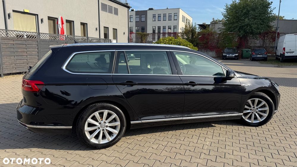 Volkswagen Passat 2.0 TSI (BlueMotion Technology) 4Motion DSG Highline - 18