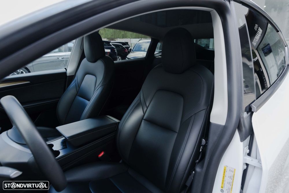 Tesla Model Y Long Range Tração Integral - 26