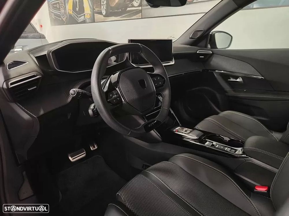 Peugeot e-2008 50 kWh GT Line - 36