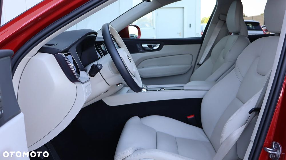 Volvo XC 60 B5 B AWD Inscription - 13