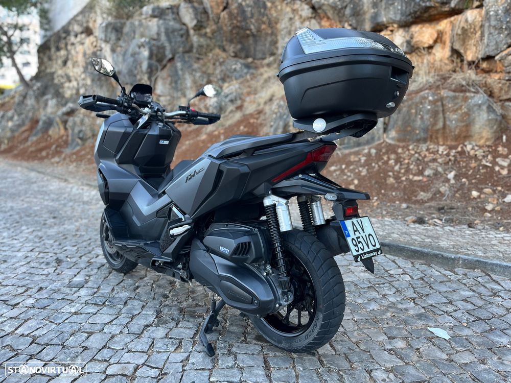 Honda ADV - 4