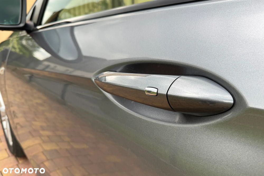 Opel Insignia 2.0 T Elegance S&S - 22